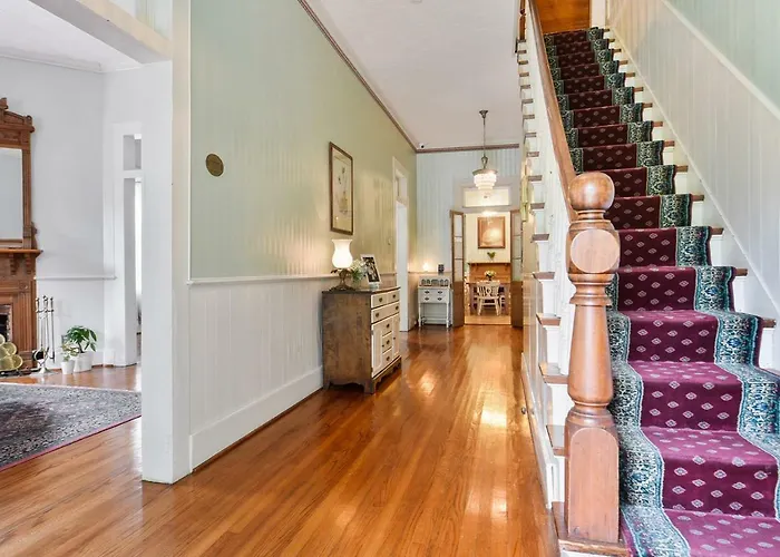 T'frere's 3* Lafayette