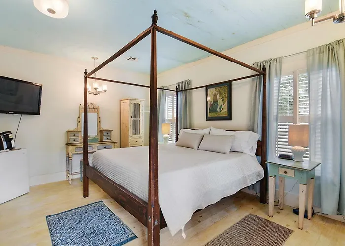T'frere's Bed & Breakfast 3*