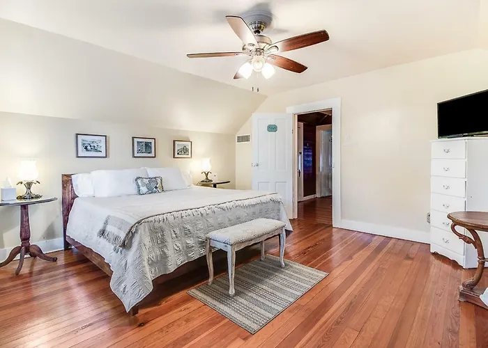 T'frere's Bed & Breakfast